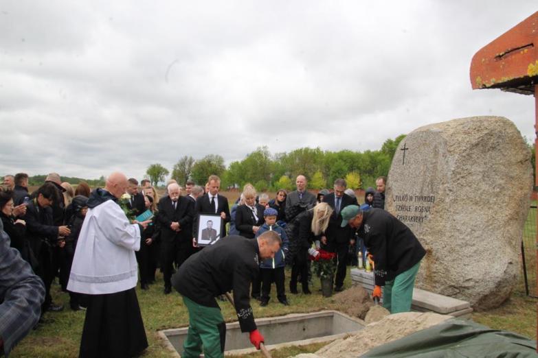 Ostatnie pożegnanie księdza kanonika Józefa Brzozowskiego /AUDIO/