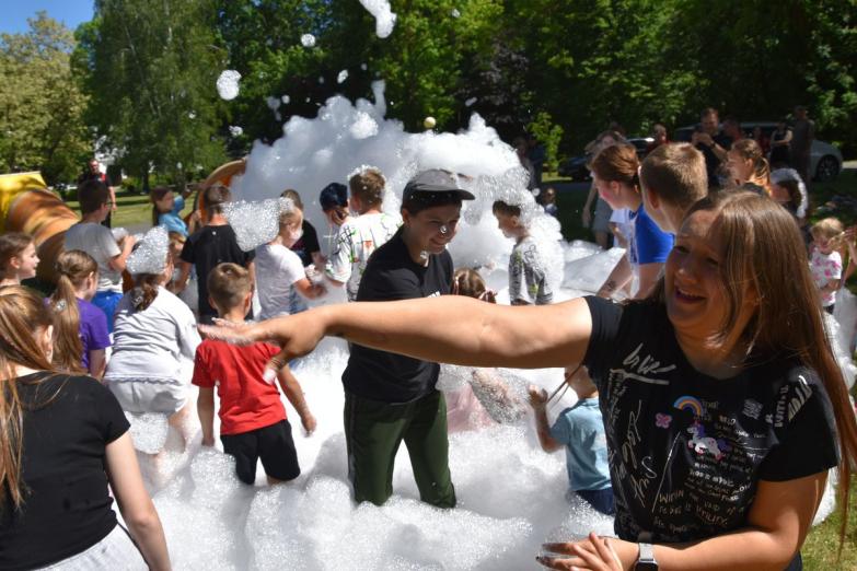XX Jubileuszowy Piknik Rodzinny w Roskoszy. Święto rodzin zastępczych i dzieci